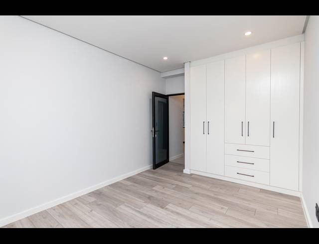 4 BEDROOM FREEHOLD FOR SALE IN SANDOWN